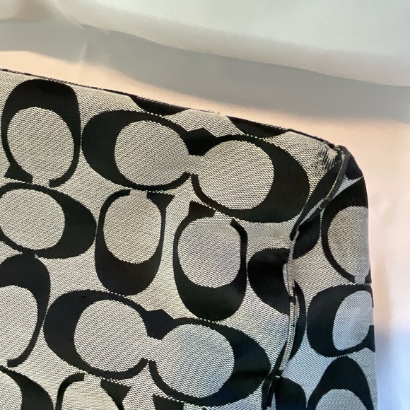 Authentic Coach diaper bag, black and gray with hot pink interior lining - Picture 11 of 16